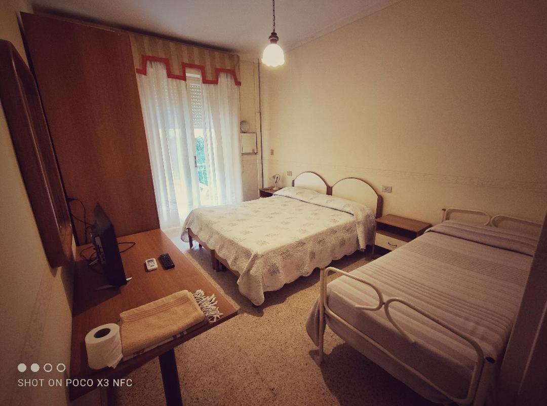וירג'יו Hotel Delhy מראה חיצוני תמונה